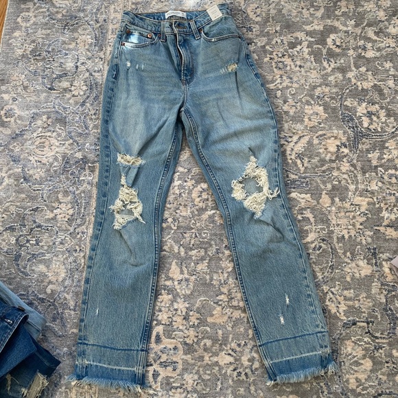 High rise mom jean - Picture 1 of 2